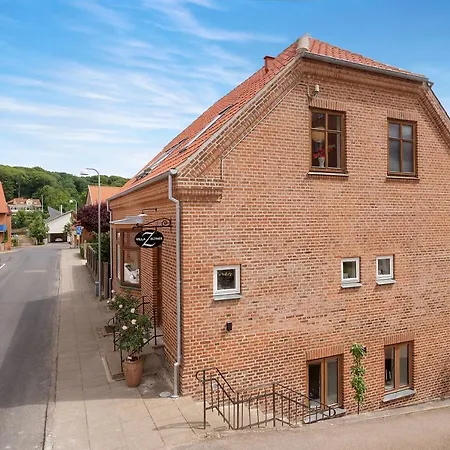 Zeltner Guest house *